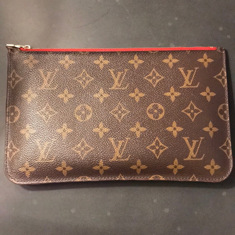 Louis Vuitton neverfull wallet